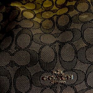 Authentic coach handbag/shoulder bag Crossbody